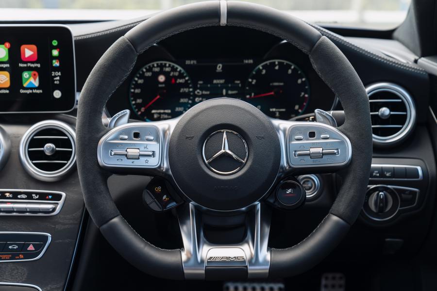 Панель приборов Mercedes-AMG C63 S (W205) 2019 года  (AU) (фото 30 из 40)